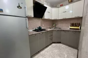 Satılır Yeni Tikili Xalqlar Dostluğuda