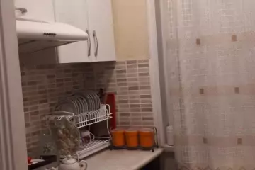 Satılır Köhnə Tikili Qaraçuxurda