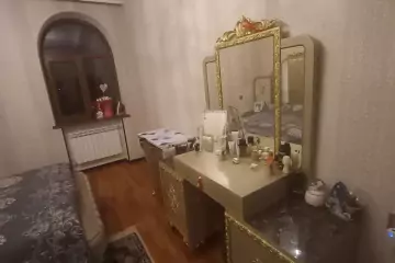 Satılır Həyət Evi Binədə
