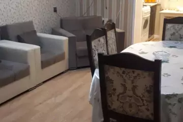 Satılır Köhnə Tikili Qaraçuxurda