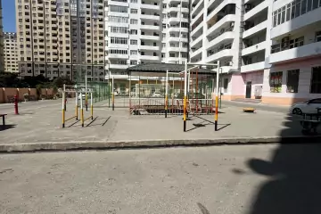 Satılır Yeni Tikili 8-ci Kilometrdə