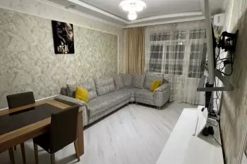 Satılır Köhnə Tikili 4-cü Mikrorayonda