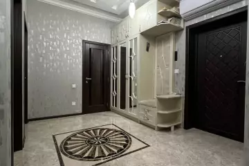 Satılır Yeni Tikili Xalqlar Dostluğuda