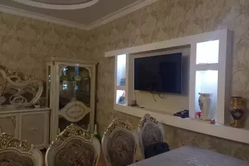 Satılır Həyət Evi Binədə
