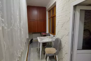 Satılır Köhnə Tikili Hövsanda