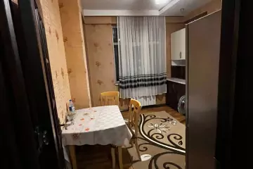 Satılır Yeni Tikili Xalqlar Dostluğuda
