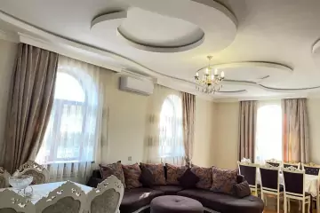 Satılır Həyət Evi Binədə