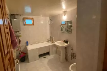 Satılır Köhnə Tikili Biləcəridə