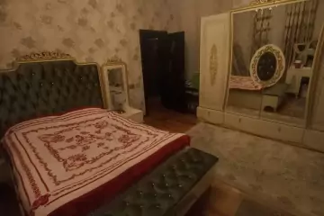 Satılır Həyət Evi Binədə