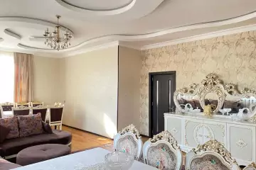 Satılır Həyət Evi Binədə
