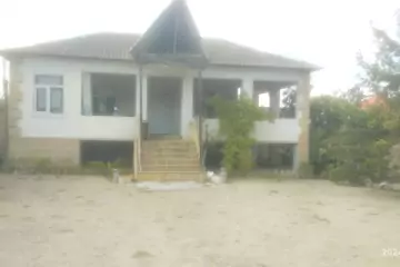 Satılır Bağ Evi Novxanıda