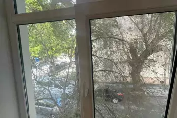 Satılır Köhnə Tikili Elmler Akademiyasıda