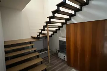Satılır Bağ Evi Buzovnada