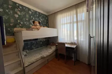 Satılır Köhnə Tikili Xəzər Univermağıda