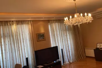 Satılır Yeni Tikili Gənclikdə