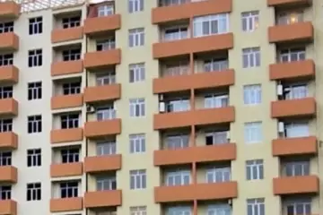 Satılır Yeni Tikili Binəqədidə