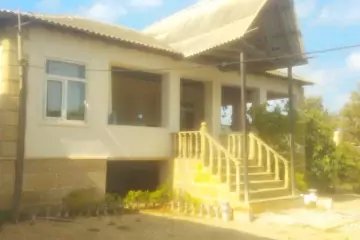 Satılır Bağ Evi Novxanıda