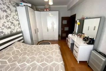 Satılır Yeni Tikili Yeni Günəşlidə
