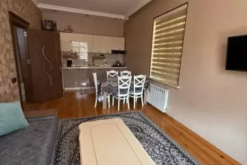 Satılır Həyət Evi Zabrat Qəsəbəsida