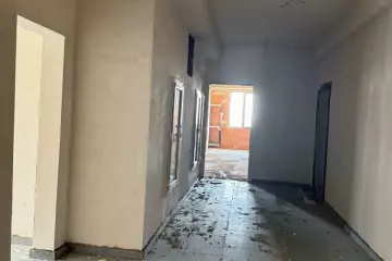 Satılır Yeni Tikili 8-ci Mikrorayonda