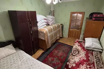 Satılır Köhnə Tikili 4-cü Mikrorayonda