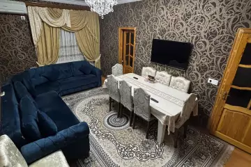 Satılır Köhnə Tikili 4-cü Mikrorayonda