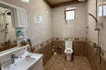 Satılır Həyət Evi Zabrat Qəsəbəsida