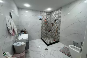 Satılır Həyət Evi Buzovnada