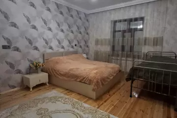 Satılır Həyət Evi Lökbatanda
