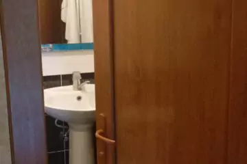 Günlük Kirayə Bağ Evi Vəndam Qəsəbəsində