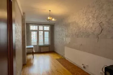 Satılır Yeni Tikili 8-ci Kilometrdə