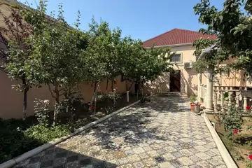 Satılır Həyət Evi Zabrat Qəsəbəsida