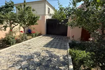 Satılır Həyət Evi Zabrat Qəsəbəsida