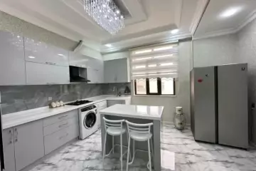 Satılır Villa Bakıxanovda