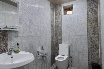 Satılır Həyət Evi Lökbatanda