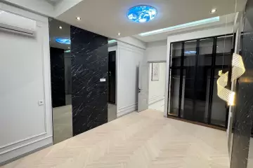 Satılır Yeni Tikili Nəsimi Bazarında