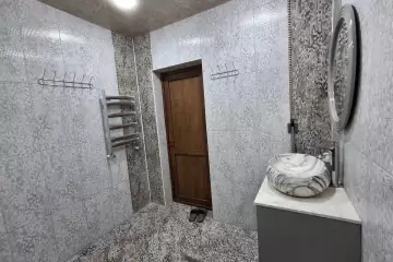 Satılır Həyət Evi Lökbatanda