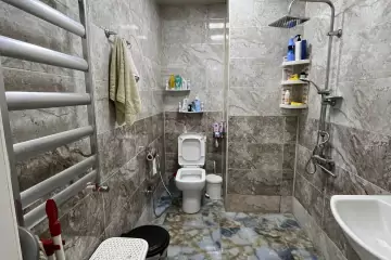 Satılır Yeni Tikili Xalqlar Dostluğuda