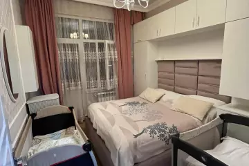 Satılır Yeni Tikili Xalqlar Dostluğuda