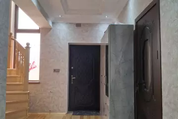 Satılır Həyət Evi Lökbatanda