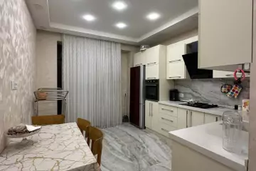 Satılır Yeni Tikili Grand Hayatda