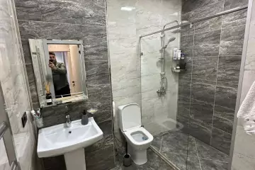 Satılır Yeni Tikili 28 May Metrosu ətrafında