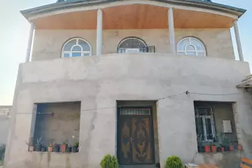Satılır Həyət Evi Savalan Qəsəbəsida