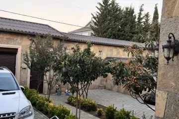 Satılır Həyət Evi Bakıda