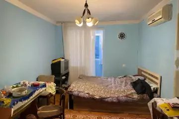 Satılır Köhnə Tikili Yasamalda