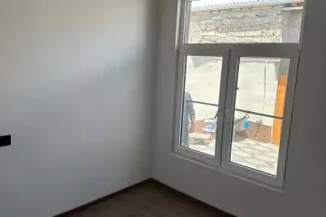 Satılır Həyət Evi Binəqədidə