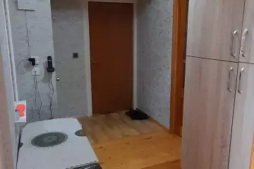 Satılır Köhnə Tikili Bakıxanovda
