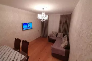 Satılır Köhnə Tikili Bakıxanovda