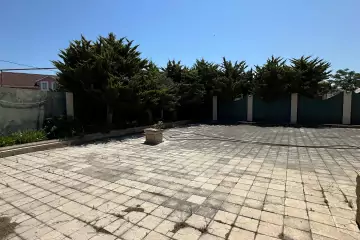 Satılır Həyət Evi Zagulbada