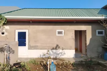 Satılır Həyət Evi Savalan Qəsəbəsida